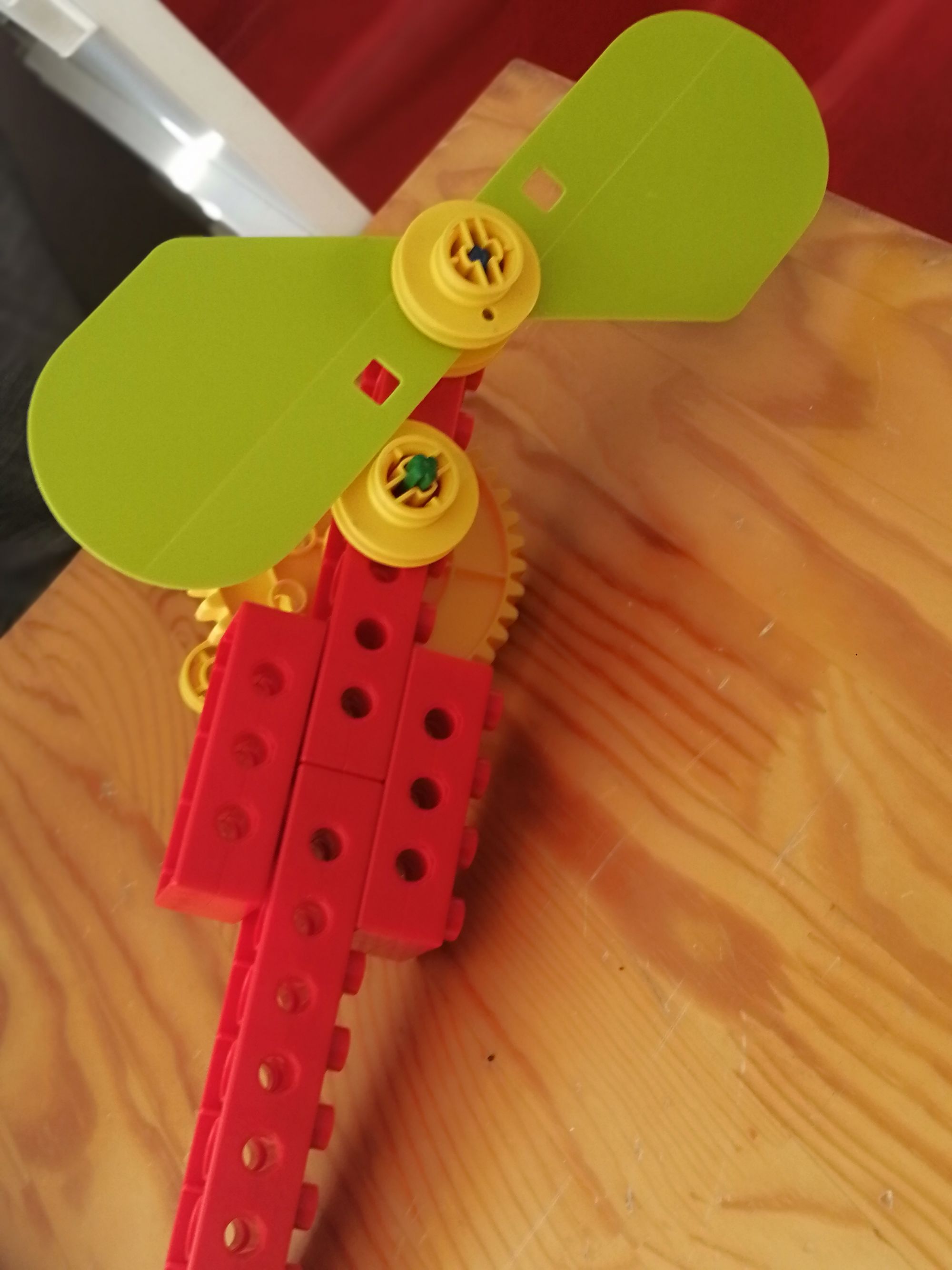 用乐高模拟器搭建你的虚拟世界！